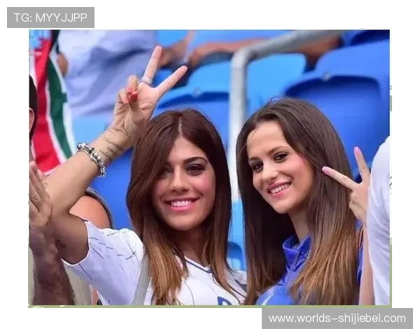 世界杯最漂亮女球迷盘点:现场气氛中的绝美风景线 世界杯最漂亮女球迷盘点:现场气氛中的绝美风景线